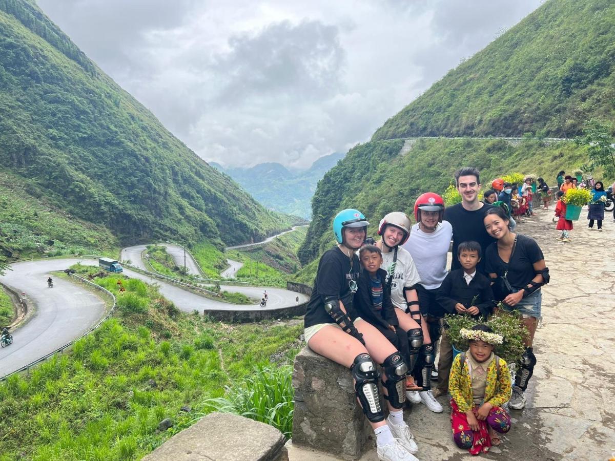 Bong Hostel Ha Giang Loop المظهر الخارجي الصورة